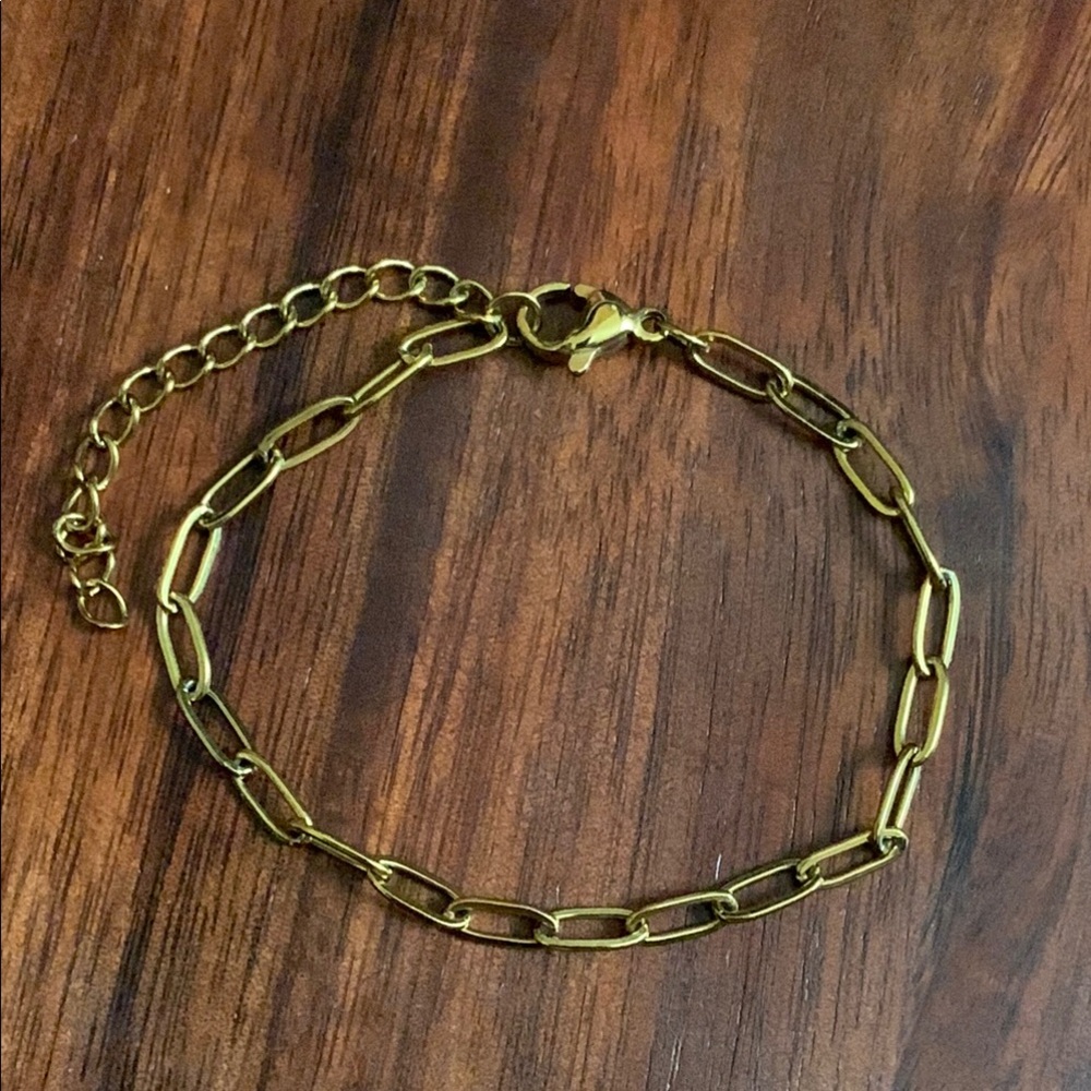 Dainty gold tone paperclip chain bracelet